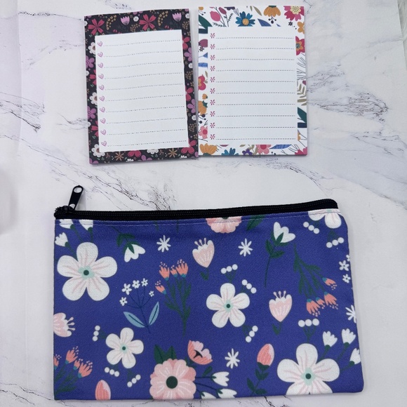 The Notebook Hardcover Floral Stationary Set Blue Floral Theme - Picture 6 of 8